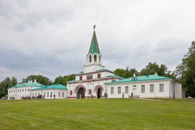 Передние ворота Государева двора в Коломенском